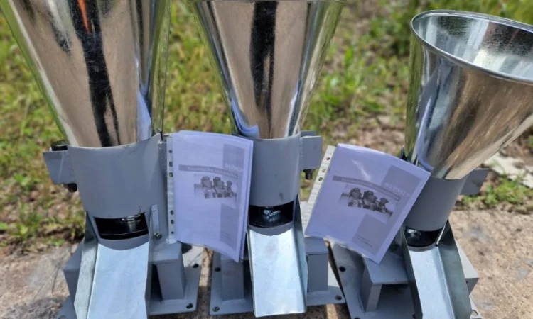 Рабочая часть гранулятора для пеллет и кормов матрица 100мм, гранулятор комбикорма - фото № 1