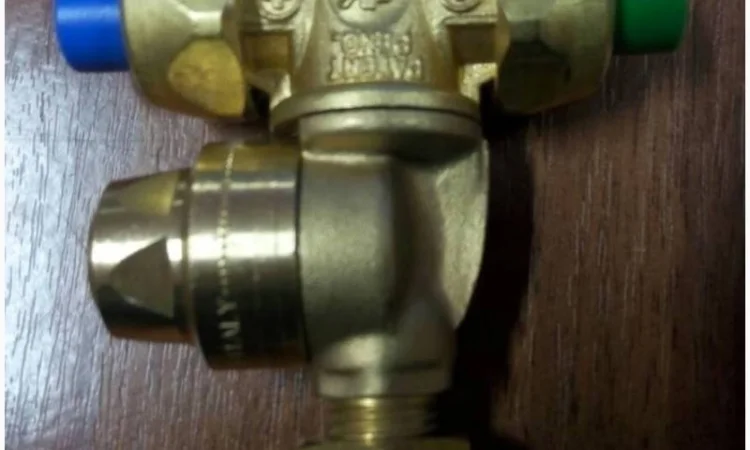 Форсунка до садового обприскувача ОПВ-2000 (Італія, бронза) - фото № 2