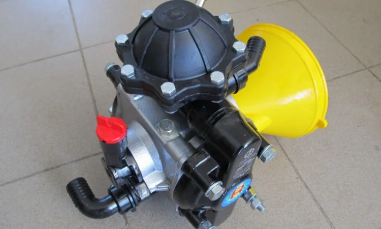 Насос опрыскивателя Biardzki 120 - фото № 1