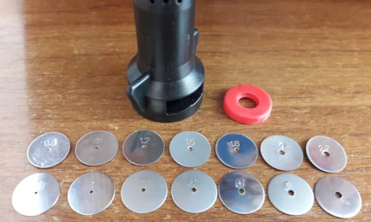 Распылитель для внесения КАС фирмы Agroplast Польша - фото № 1