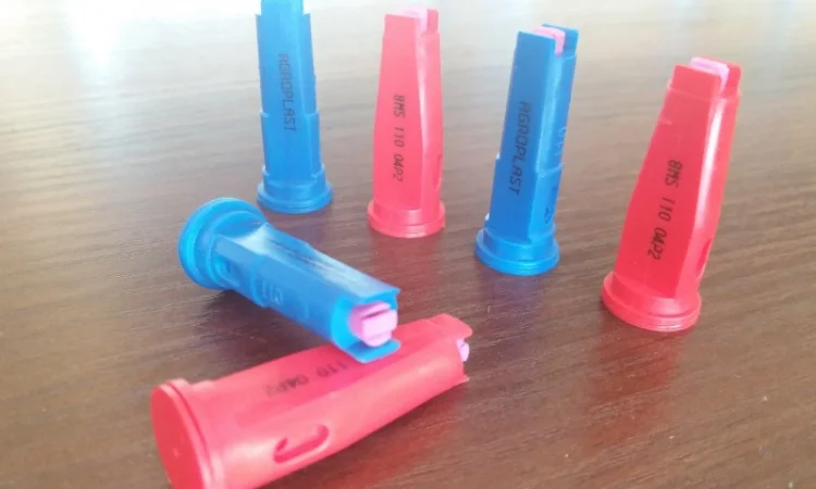 Двухструйный распылитель фирмы Agroplast - фото № 4