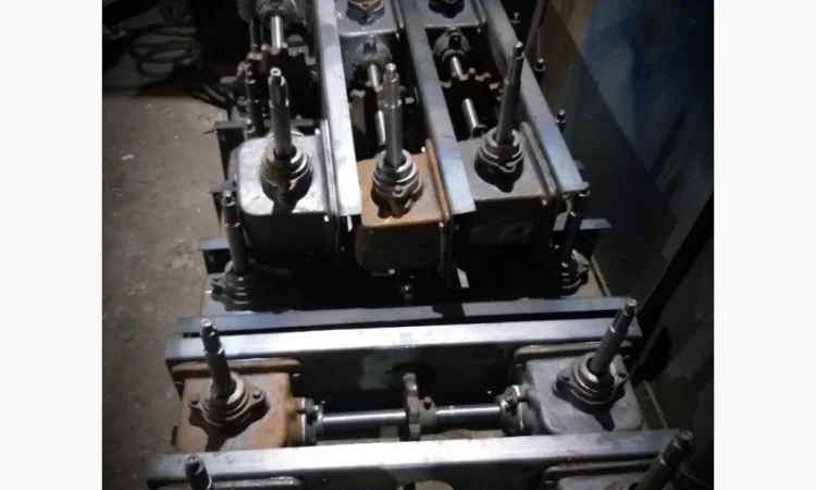 Редуктор живлення ЗМ-60, (живильник ЗМ, питатель ЗМ, кришка з редукторами ЗП 02.300) - фото № 1