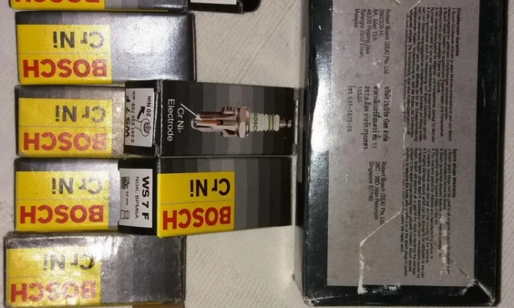 Свеча зажигания Bosch Germany для бензопил - фото № 3