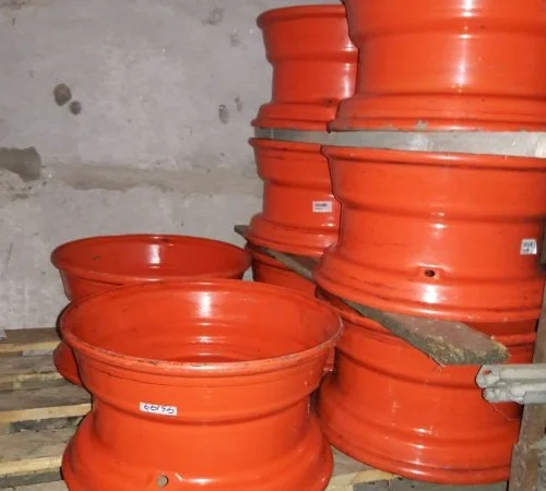 Колеса диски на Bobcat Jcb 3CX 4CX CAT Terex Volvo New Holland Case - фото № 1