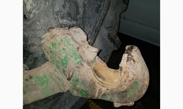 Тяга задньої навіски Ремонт нижних рычагов навески John Deere RE292113 - фото № 5