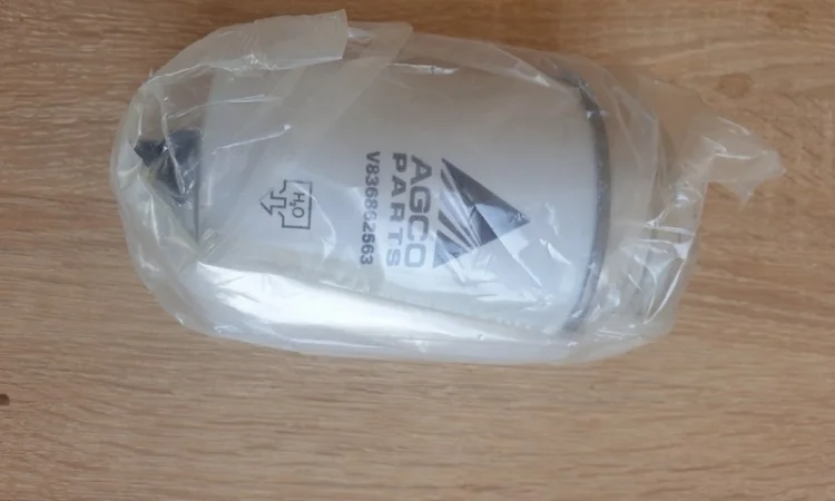 Фильтр топливный AGCO v836862563 - фото № 1