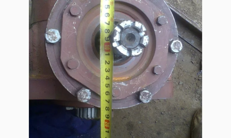 Продам редуктор МРК-750. 690А-94-000 - фото № 5