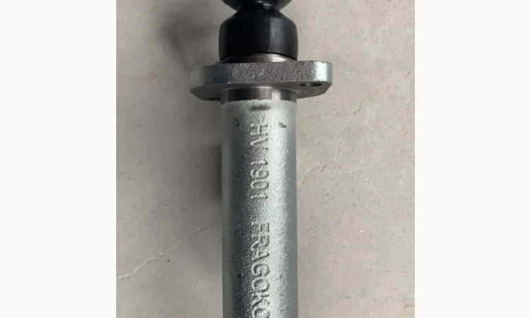 Циліндр гальмівний головний HV1901 Zetor 531900922500 - фото № 1