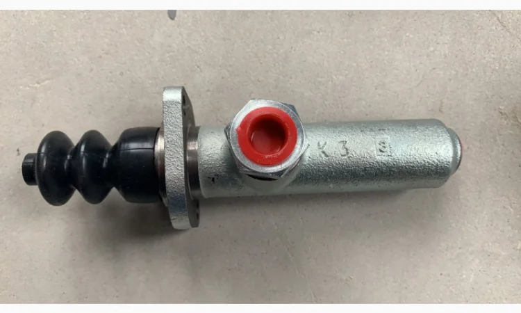 Циліндр гальмівний головний HV1901 Zetor 531900922500 - фото № 2