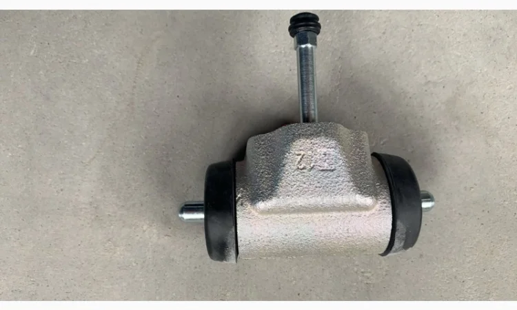 Циліндр гальмівний URSUS, DESTA - фото № 1