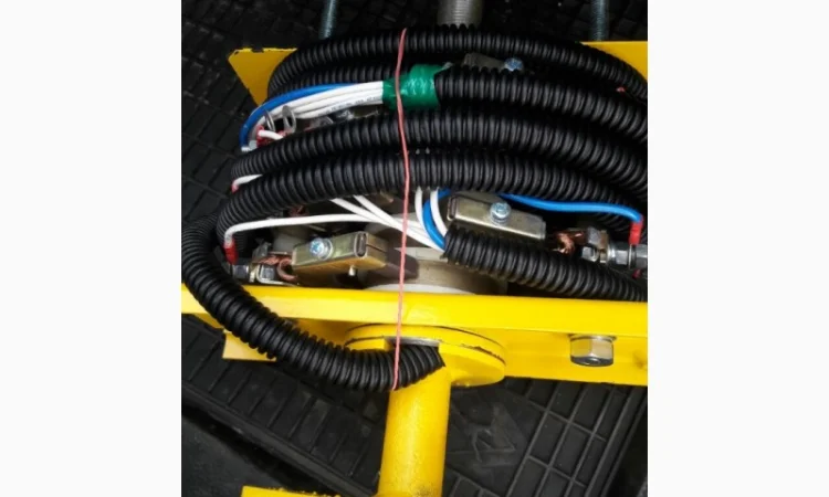 Токосъемник к автокрану модели Ивановец - фото № 1