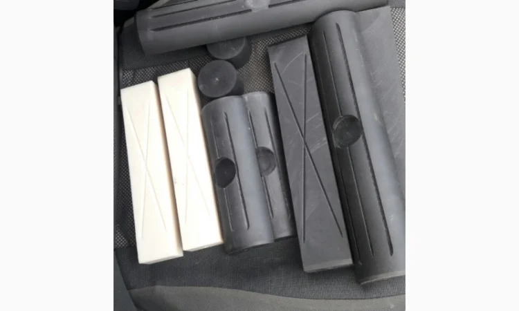 Ползуны к автокранам модели Ивановец, Галичанин, Клинцы, Январец - фото № 1