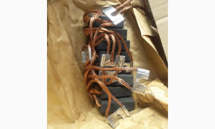 Щетки щеткодержатели крановых электродвигателей в Одесса / Житомир / Киев / Каменское - фото № 2