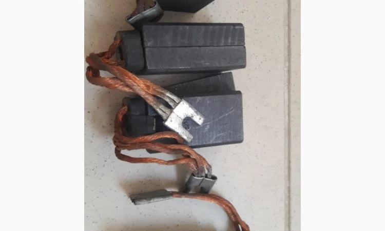 Щетки щеткодержатели крановых электродвигателей в Одесса / Житомир / Киев / Каменское - фото № 5