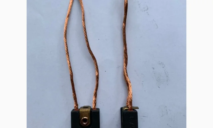 Щетки щеткодержатели крановых электродвигателей в Одесса / Житомир / Киев / Каменское - фото № 6