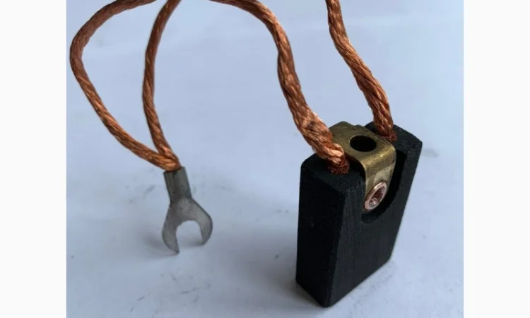 Щетки щеткодержатели крановых электродвигателей в Одесса / Житомир / Киев / Каменское - фото № 7