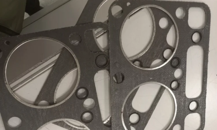 Прокладка ГБЦ дизеля 4Ч10.5/13, 6Ч12/14, 4Ч8.5/11 в Львов, Ужгород, Киев, Житомир, Черкассы - фото № 1