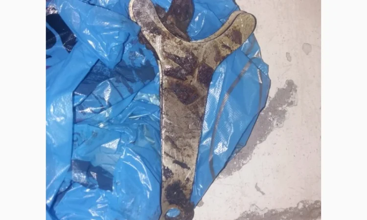 Пластина запорная ДТ-75 (77.38.186) вилка барабана тормозного - фото № 1