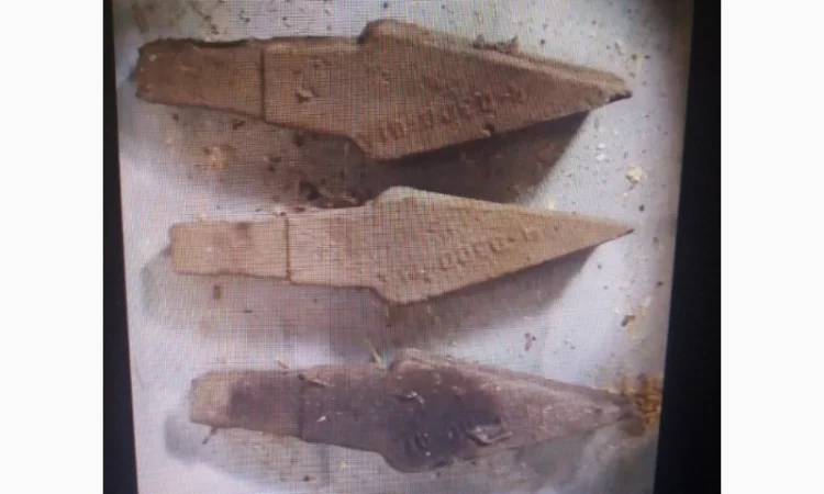 Зуб ковша экскаватора ЭО-3323, ЭО-3322 (4-0300-01А) - фото № 2