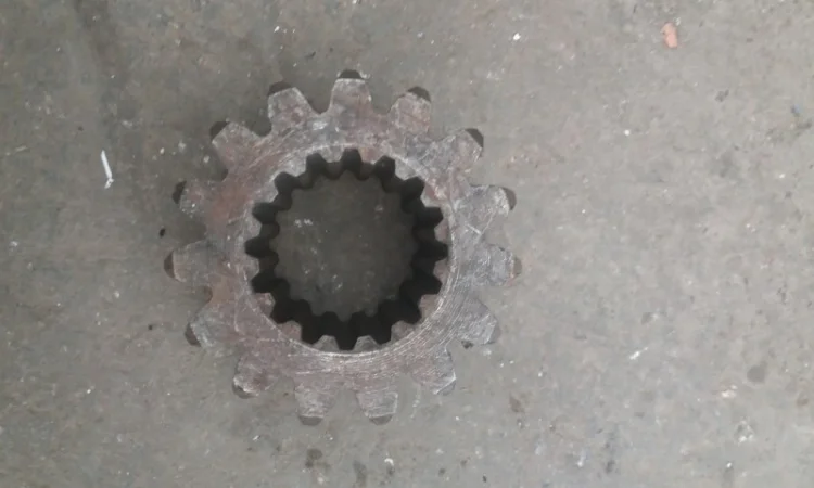 Шестерня полуоси (солнечная) К-700, К-701 (700.23.00.027) - фото № 1