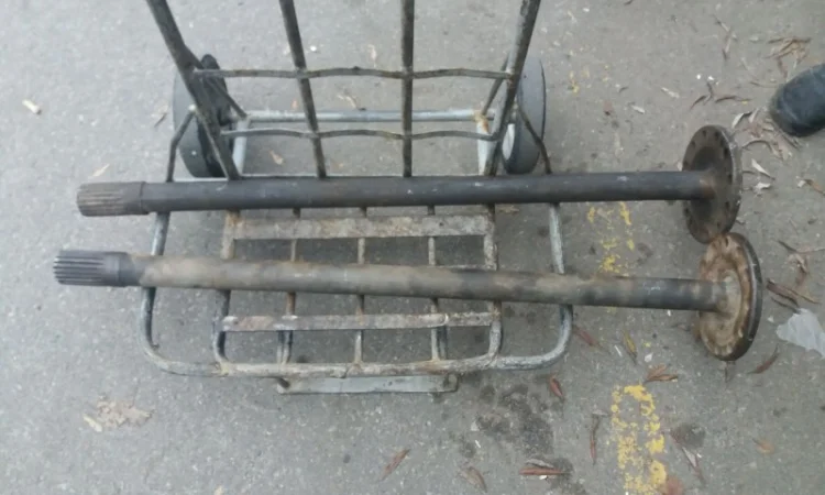 Полуось заднего моста ЗИЛ-130Г гипоидная L-1020, 20 шлицов - фото № 1