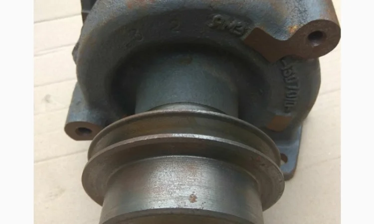 Насос водяний ЯМЗ, Т-150 236-1307010-Б1 - фото № 1