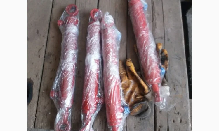 Гидроцилиндр подьема кузова Т-16, Т-25, Т-40 (Ц 40*250) - фото № 1