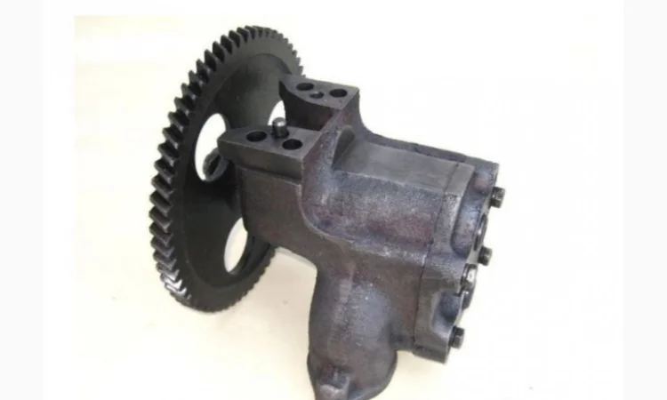 Насос масляный Т-150 двигатель СМД -72 (72-09002.20) - фото № 1