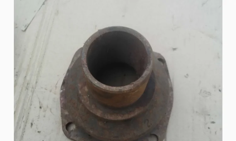 Стакан выжимного подшипника СМД-18 (СМД14-2132) ДТ-75 - фото № 1