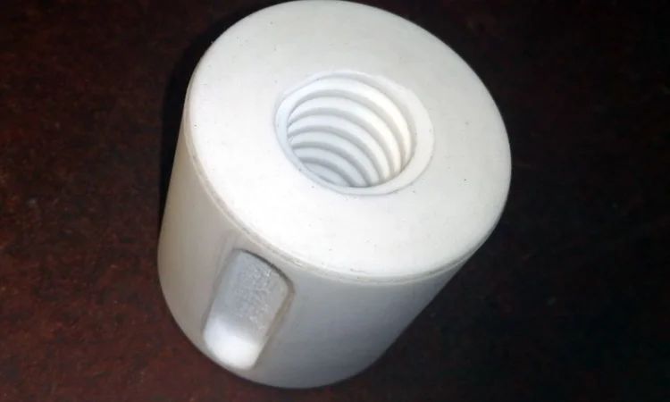 Пластиковые листы и трубы Zedex для втулок, вкладышей, направляющих, роликов - фото № 2