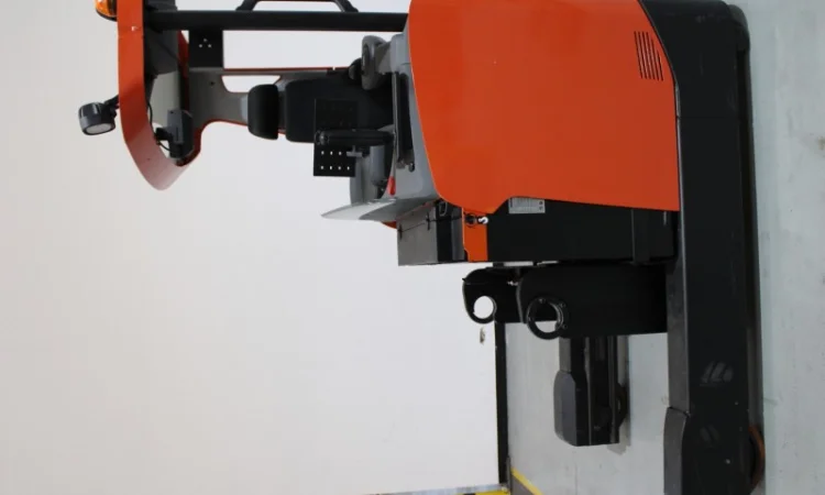 Ричтрак BT Toyota RRE250 2018 года 2600 мч 12500 мм подъем - фото № 2