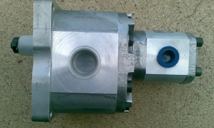 Гідронасос U-32 L A72XTM / 084XTM UNC-060 - фото № 1