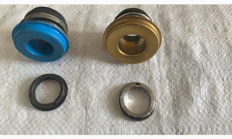 Сальник водяного насоса Raba Man D2156, D2356, D10 - фото № 2