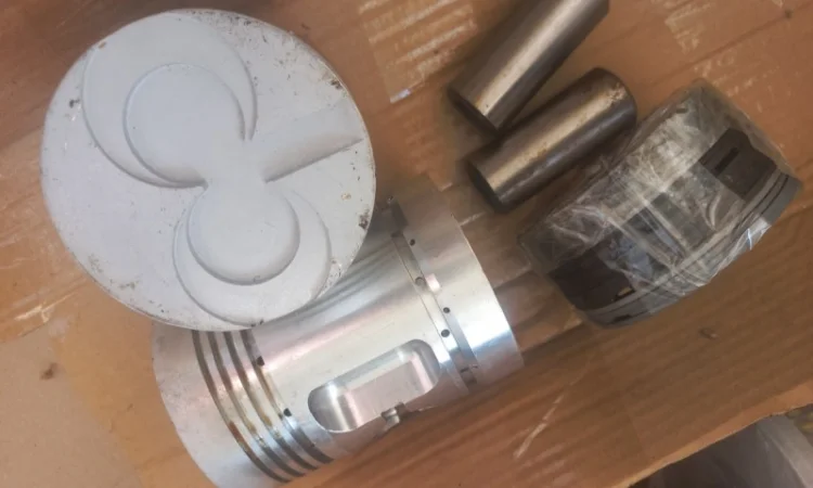 Поршень дизелей 2Ч8.5/11, 4Ч8.5/11, 1Д6, 1Д12, 3Д6, В-46 в Ужгород, Львов, Хмельницкий, Киев - фото № 3