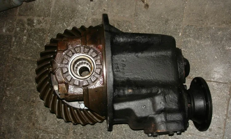 Запчасти на редуктор хода автокранов Като NK70 и др продажа в России, Украине, Казахстане - фото № 1