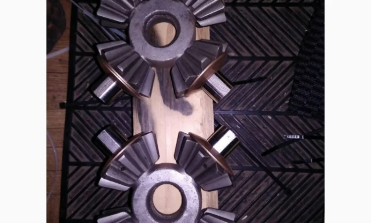 Запчасти на редуктор хода автокранов Като NK70 и др продажа в России, Украине, Казахстане - фото № 2