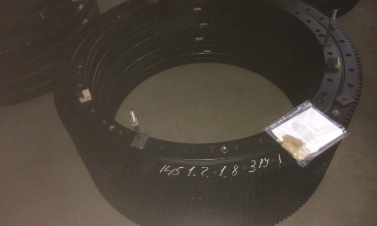 Опорно-поворотные устройства к различной спецтехнике продажа в Украине и Снг - фото № 4