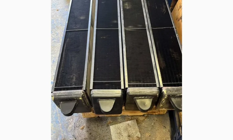 Секции охлаждения тепловозов ЧМЭ-3 в Львов / Ужгород / Винница / Ужгород - фото № 4