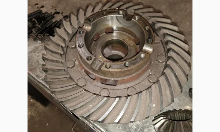 Комплект сцепления автокранов моделей Bumar, Fablok, Hydros, Famaba, Краян, Январец - фото № 4