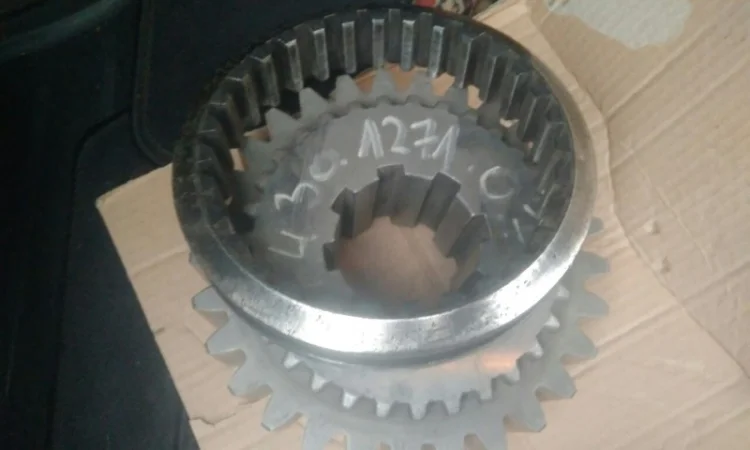 Комплект сцепления автокранов моделей Bumar, Fablok, Hydros, Famaba, Краян, Январец - фото № 6