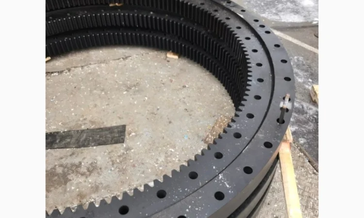 Опорно-поворотные устройства для экскаваторов Komatsu продажа в Украине - фото № 2