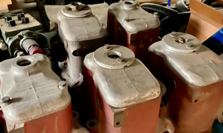 Головки блока цилиндров дизелей 1д6-1д12, 3д6-3д12, 7д6-7д12, Утд-20, 1д20, В-46, 6ч12/14 - фото № 10