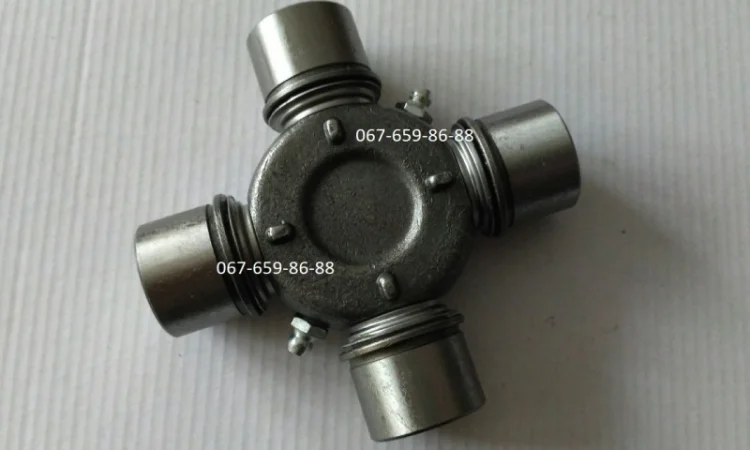 Крестовина карданного вала 8817014 / 442072050367 на погрузчик UN-053 - фото № 2