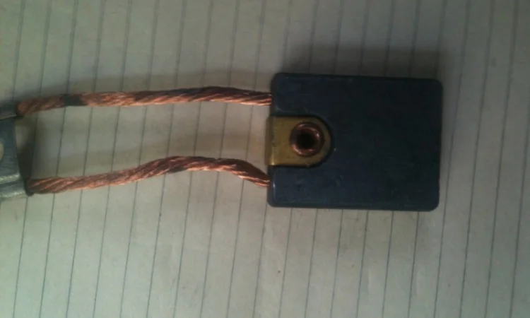 Щітки для стартерів вантажних автомобілів и тракторів - фото № 3