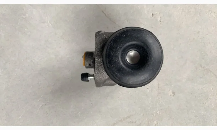 Робочий гальмівний циліндр AVIA 31 - фото № 4