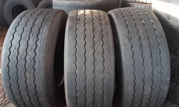 Бу шина 385/65R22.5 Bridgestone / Michelin (нарезка) прицеп - фото № 1