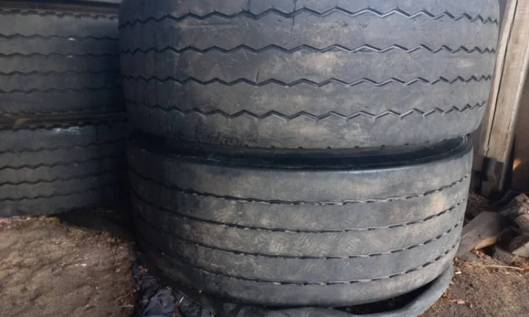 Бу шина 385/65R22.5 Bridgestone / Michelin (нарезка) прицеп - фото № 5