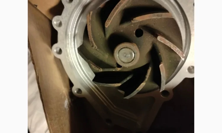 Насос водяной ЯМЗ 536-1307010-20 - фото № 3