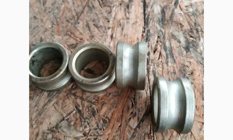 Втулка малая траверсы навески Т-150 ( 77.60.161) - фото № 1