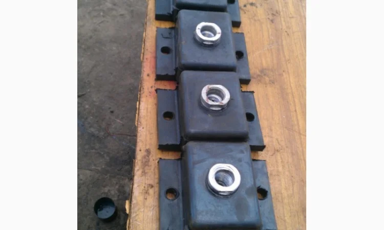 Подушка двигателя, коробки К-700 - фото № 2